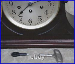 1920 Seth Thomas 113 Westminster Chime 8 Days Tambour Case Wood Mantel Clock USA