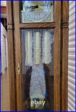 1985 Beautiful Sounding Howard Miller 610-160 Grandfather Clock 1985 Beautiful Sounding Howard Miller 610-160 Grandfather Clock