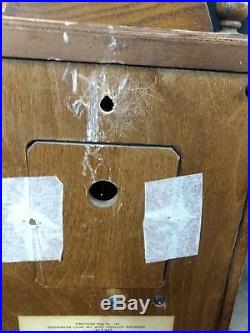 612-462 HOWARD MILLER WESTMINSTER 3 CHIMES STRIKES KEY WOUND Oak WALL CLOCK