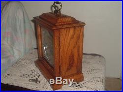 Beautiful Howard Miller Bulova Key Wind Westminster Chime Oak Mantel Clock Wks