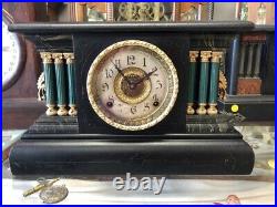 Beautiful Antique Ingraham Black & Green Column Chime Mantle Clock A+ Movement