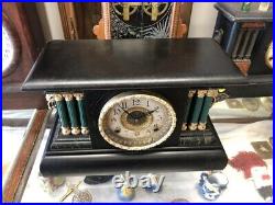 Beautiful Antique Ingraham Black & Green Column Chime Mantle Clock A+ Movement