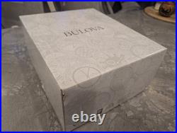 Bulova Vanderbilt B1860 Pendulum Clock Plays 18 Songs, Chimes- Brand New In Box