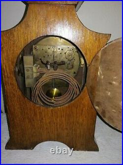 Excellent Quality, Westminster Chimes Bracket Clock in Solid Oak Case. Working
