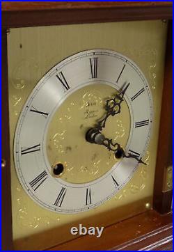 Excellent'rapport' Striking Mantel Clock Schmeckenbecher / Hermle Twin Bell