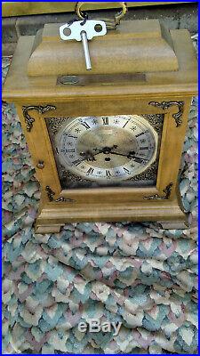 HAMILTON WESTMINSTER CHIME BRACKET MANTLE CLOCK WithKEY- 340-020 W. GERMANY