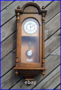 HOWARD MILLER Model #612-462 Westminster Chime Key Wind Pendulum Wall Clock