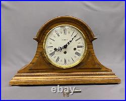 HOWARD MILLER Model 613-102 WESTMINSTER CHIME Oak Mantle Clock 340-020 Germany