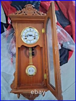 HOWARD MILLER Model Westminster Chime Key Wind Pendulum WALL CLOCK