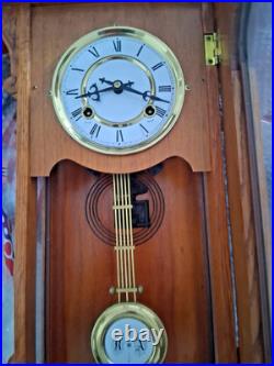 HOWARD MILLER Model Westminster Chime Key Wind Pendulum WALL CLOCK