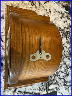 HOWARD MILLER'Worthington' Westminster Chime Oak Mantle Clock 613-102