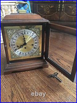 Howard Miller 612-437 Wooden Mantle Clock Hermles Movement 340-020 West Germany