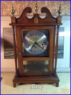 Howard Miller 8-Day Key Wind Westminster Triple Chime Pendulum Mantle Clock