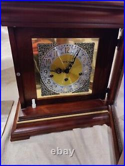 Howard Miller Clock Model 1050-020 Made In Germany 2 Jewels MINT CONDITION A+++