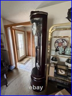 Howard Miller Cosmopolitan Pendulum Westminster Chime Grandfather Clock