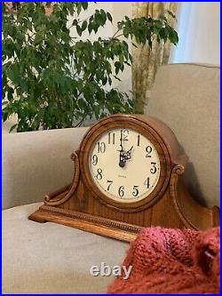 Howard Miller Deluxe Chiming Quartz Mantel Clock (CHM1828)