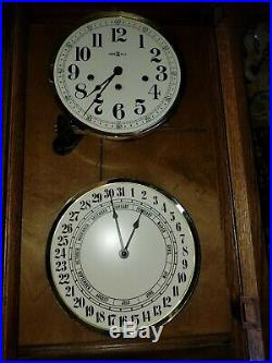 Howard Miller Double Dial Calendar Clock Westminster Chimes
