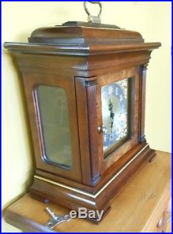 Howard Miller Georgian Style Mahogany Bracket Clock With Westminster Chimes