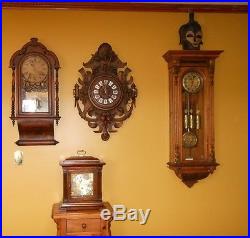 Howard Miller Georgian Style Mahogany Bracket Clock With Westminster Chimes