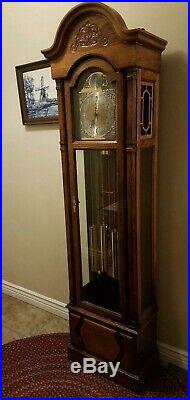 Howard Miller Grandfather clock model 610-160 Westminster chimes excellent USA