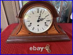 Howard Miller Mantel Clock 1050-020 Zeeland Michigan 2 Jewels Germany