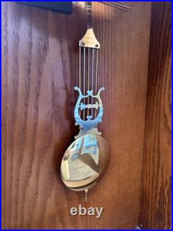 Howard Miller Oak Clock. 620-140 Vintage Westminster Chime. READ