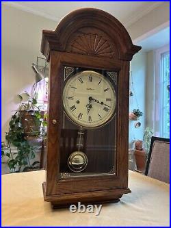 Howard Miller Pendulum westminster Chime Wall Clock 613-230 -No Key- Great