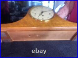 Howard Miller Quarter Hour Strike Oak Mantle Clock With Key Excellent