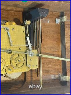 Howard Miller Regulator Wall Clock Chimes Mechanical Key 612-533 Honey Oak Works