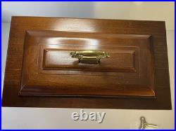 Howard Miller Thomas Tompion Cherry Mantle Clock 612-436 Triple Chime withKey Mint