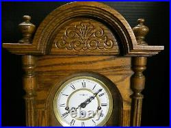 Howard Miller Vienna Regulator Westminster Chime Oak Wall 8 Day Clock 612-462