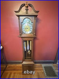 Howard Miller, Vintage Barwick Grandmother clock model 4878 Westminster Chime