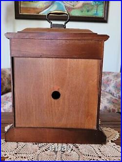Howard Miller Westminster Chime Mantle Clock (Bracket) Excellent Condition