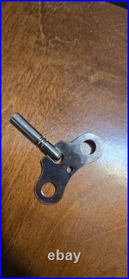 Howard Miller Working Mechanical Mantel Clock Westminster Chime Wood Brass