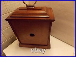 Howard Miller mantel clock 340-020 Key Wind 1/4 hour TripleChime Holds Time Mint