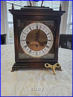 Kienzle 563b/01 Bracket/mantel clock 1950' Rare Working withkey beautiful