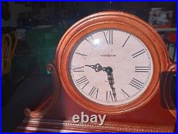 LikeNew Howard Miller Hampton Dual Chime Mantle Clock 630-150 Windsor Quartz