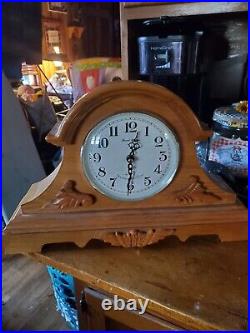PERFECT CHRISTMAS GIFT Wooden Oak Mantel Clock