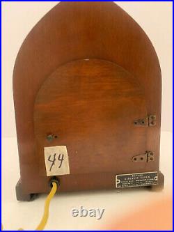Revere Telechron Chiming Electric Clock. Model 953, Runs and Chimes