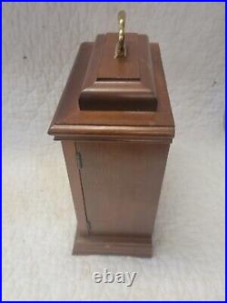 Ridgeway Franz Hermle Westminster Chime 2 Jewel Mantle Clock Bracket Key Works