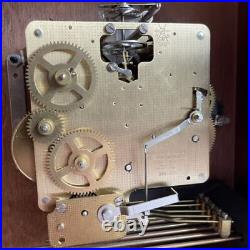 Running Vtg Howard Miller Mantle Clock w Westminster Chimes Key Wind 613-182