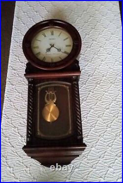 Seiko Mahonay Finish Case Wall Clock, Chimes, Beautiful Piece