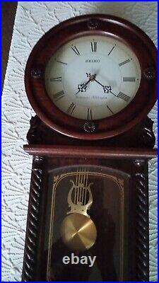 Seiko Mahonay Finish Case Wall Clock, Chimes, Beautiful Piece