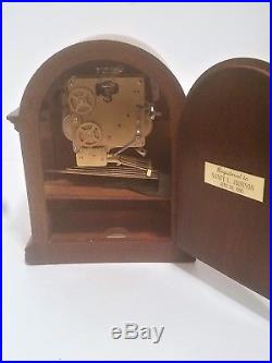 Sligh Franz Hermle Westminster Chime Mantle Clock With Key. Model 340-020A