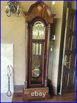 Sligh Grandfather Clock mahogany and inlaid early 1990 works great