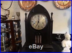 VINTAGE New Haven Abbey Westminster chime Gothic style mantle clock