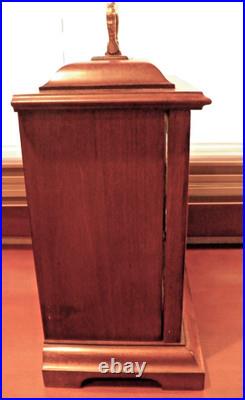 VTG Germany USA 1900's Howard Miller Mantel Clock 340-020 Chimes with Key