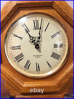 Vintage Bulova Westminster Wooden Wall Chime Clock w Pendulum 50 x 40 x 10 cm