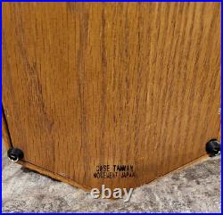 Vintage Bulova Westminster Wooden Wall Chime Clock w Pendulum 50 x 40 x 10 cm