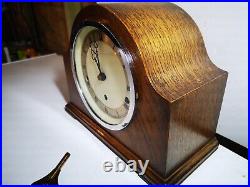 Vintage Elliot three train Westminster Chiming mantle clock in working order